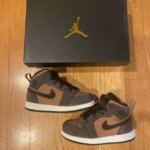 *Brand New* Nike Jordan 1 Mid - Toddler